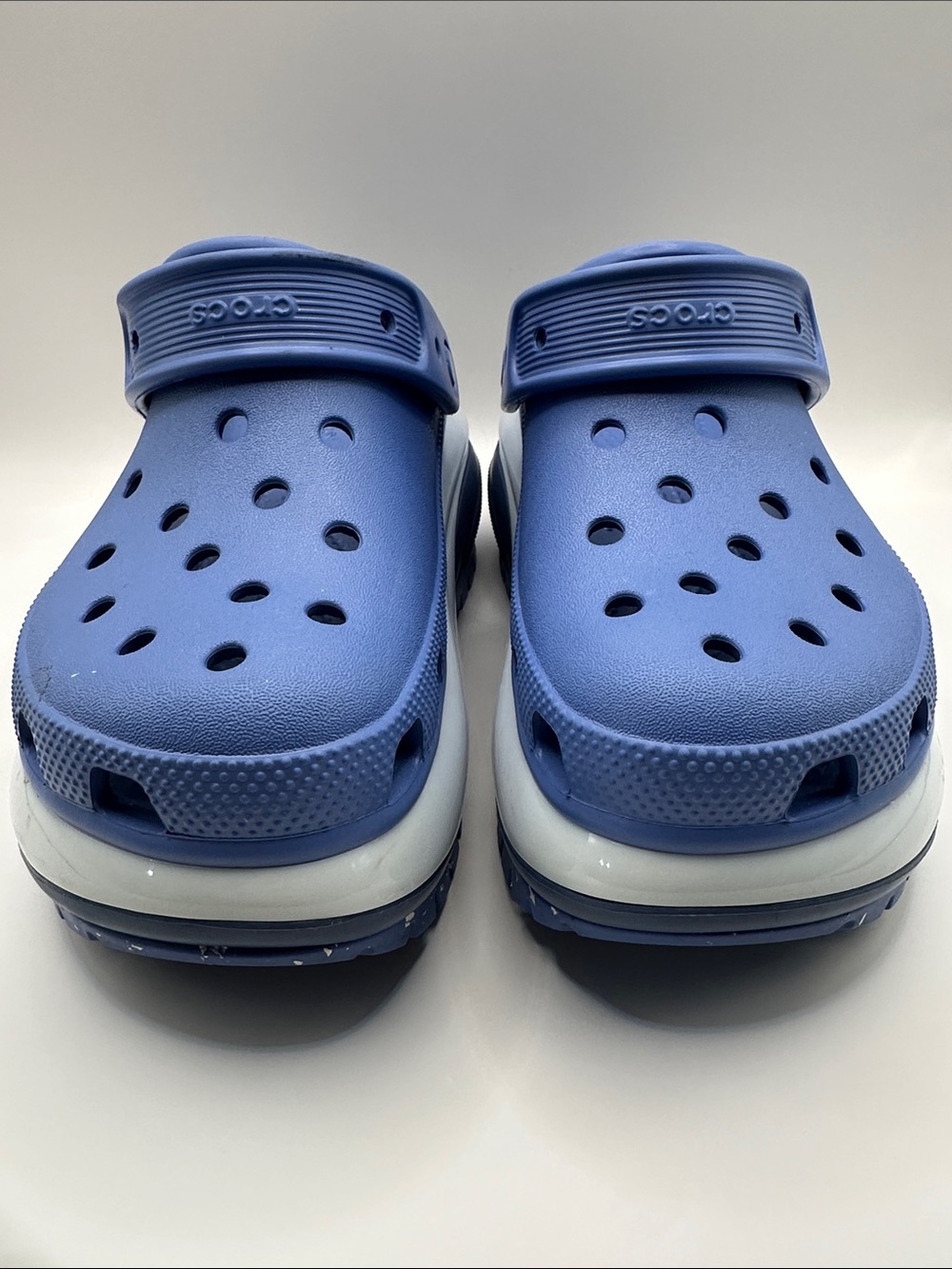 CROCS Classic Wedge Clog in Periwinkle Blue